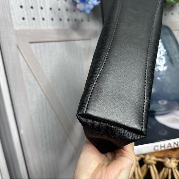 Mk shailene black gold studded pull zip nwt - Picture 9 of 15